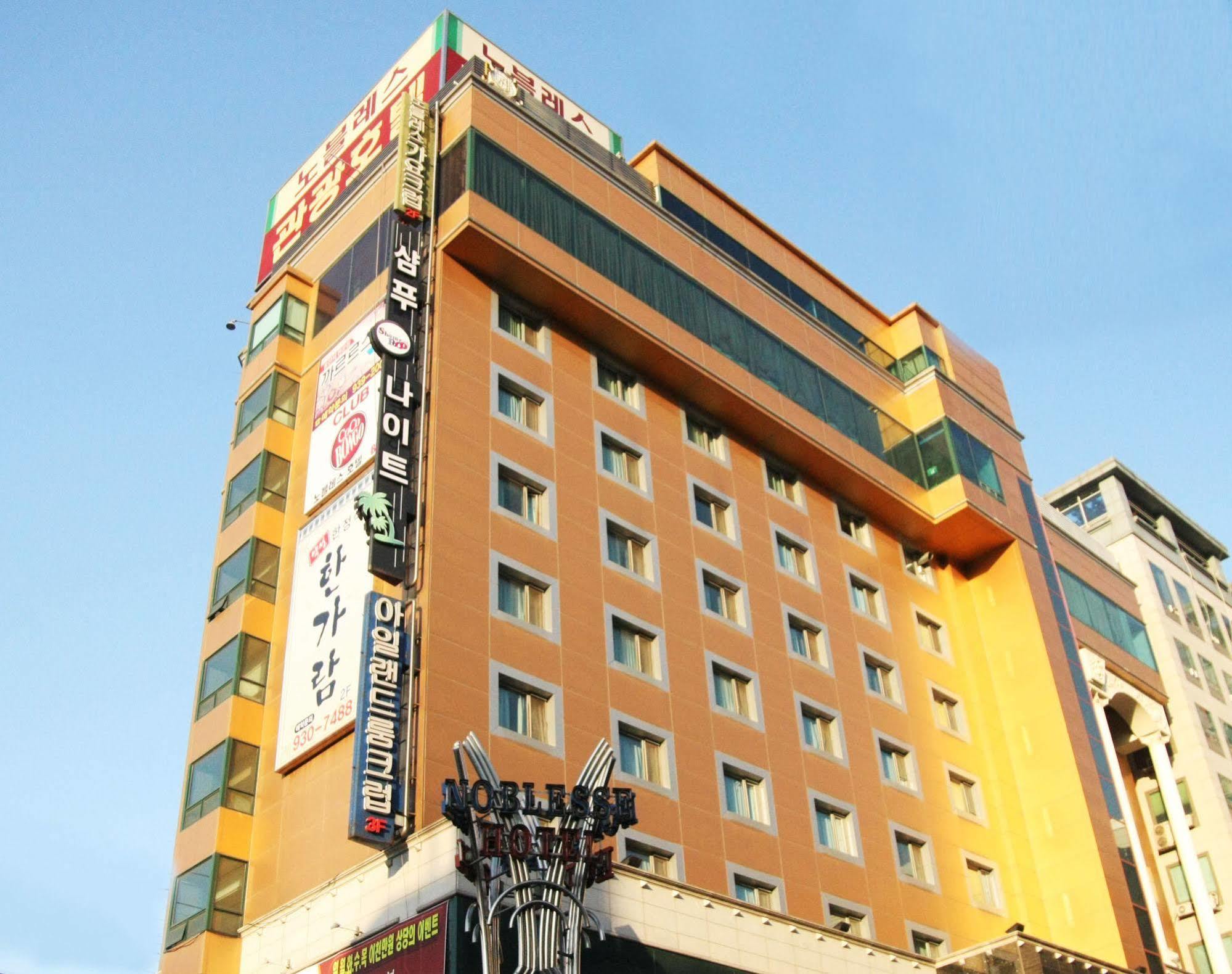 Hotel Noblesse Seoul Exterior foto