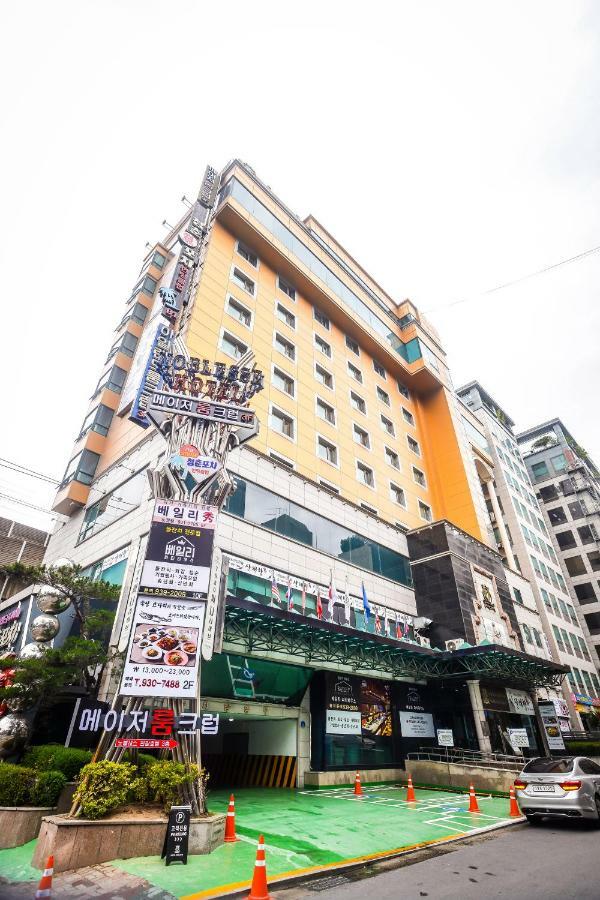 Hotel Noblesse Seoul Exterior foto
