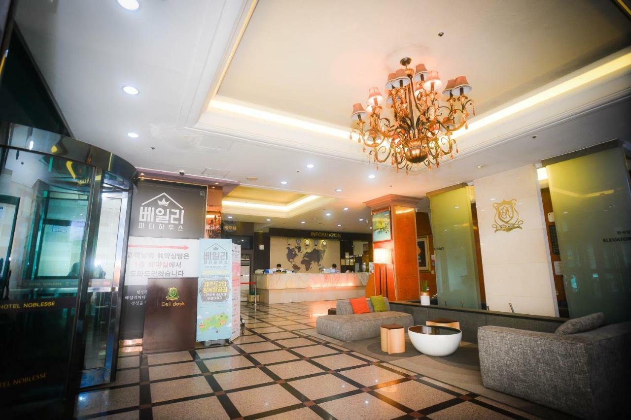 Hotel Noblesse Seoul Exterior foto