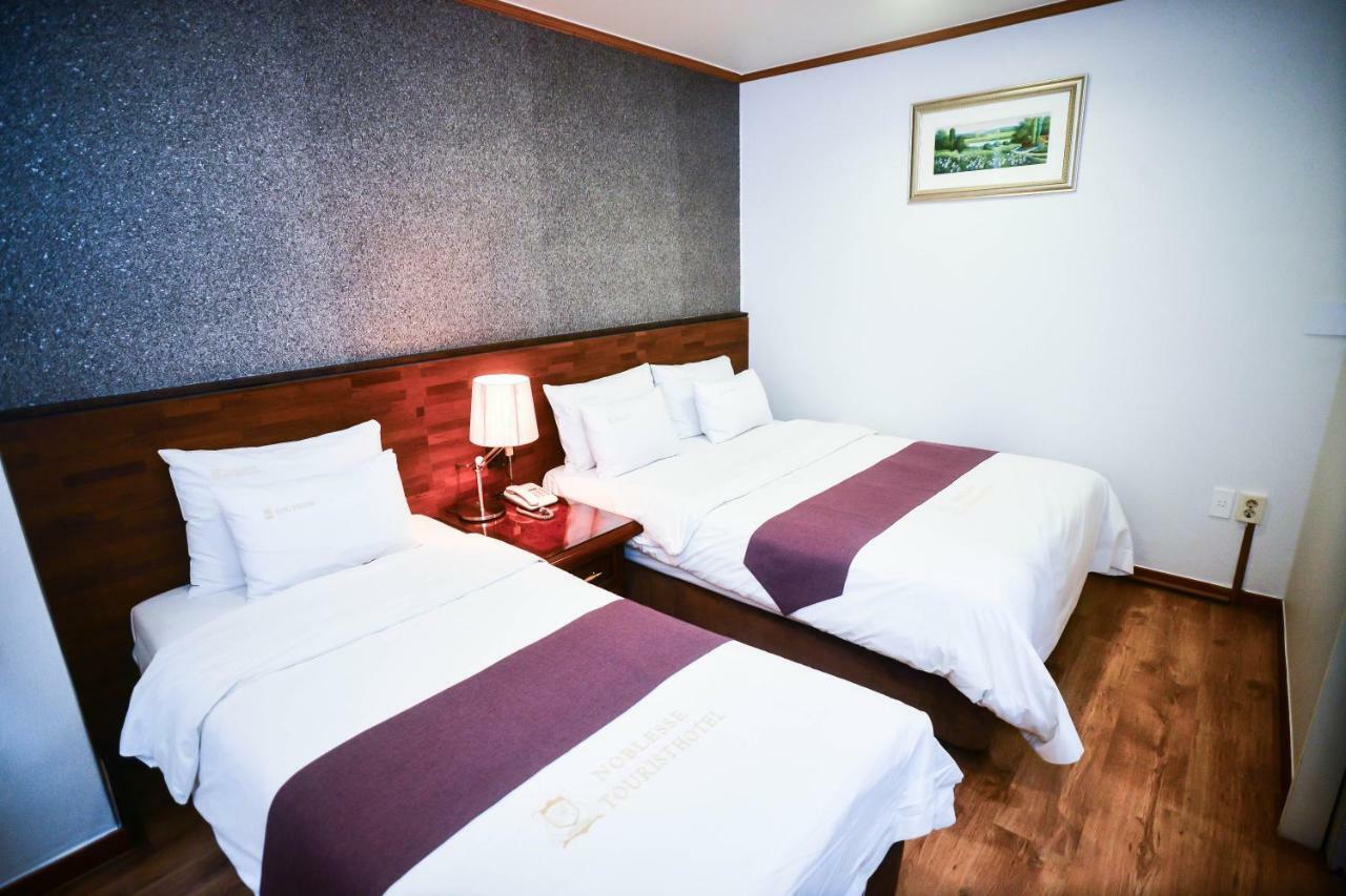 Hotel Noblesse Seoul Exterior foto